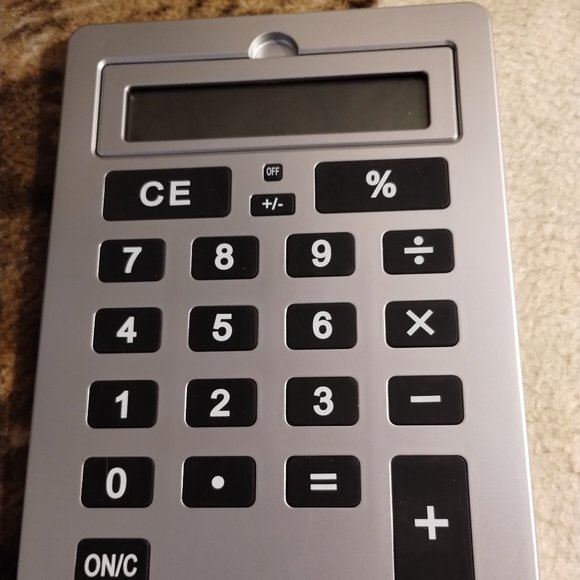 Large Novelty Calculator - Picture 1 of 4